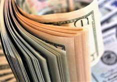 Phoenix, AZ – Arizona’s education system is on the brink of another showdown as teachers and school staff across the state prepare for a walkout, citing concerns over wages, classroom conditions, and funding shortfalls. The movement, fueled by mounting frustrations, could leave thousands of students out of school as educators push for long-overdue reforms.